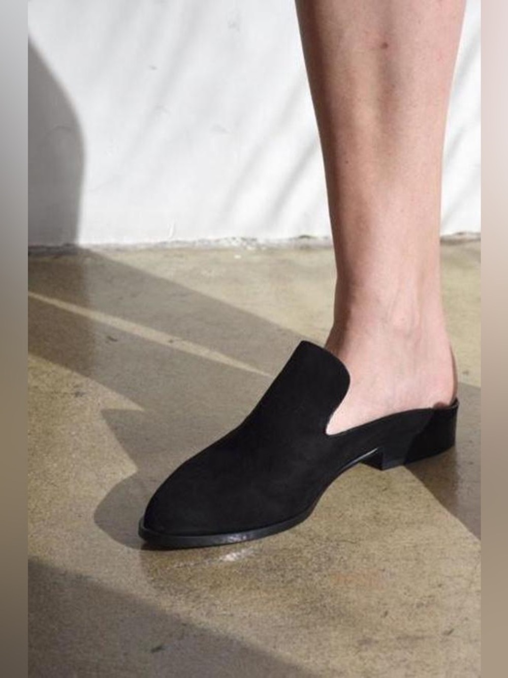 Robert Clergerie Alice Black Suede Backless Mules (36.5)